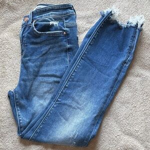 Mica 25 Distressed Ankle Jeans